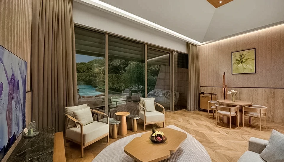 هتل رگنوم کاریا آنتالیا